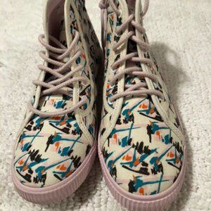 Toms Camarillo Floral Abstract size 6